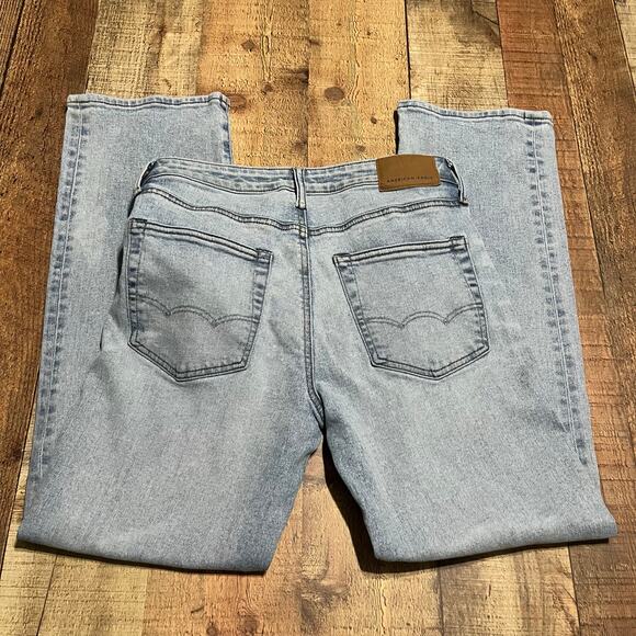 American Eagle Women's Light Wash Denim Original Bootcut Jeans Sz 28x30 - Picture 7 of 7
